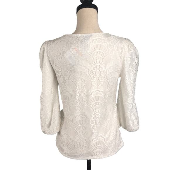 Lace floral lined blouse by design small - Picture 3 of 10